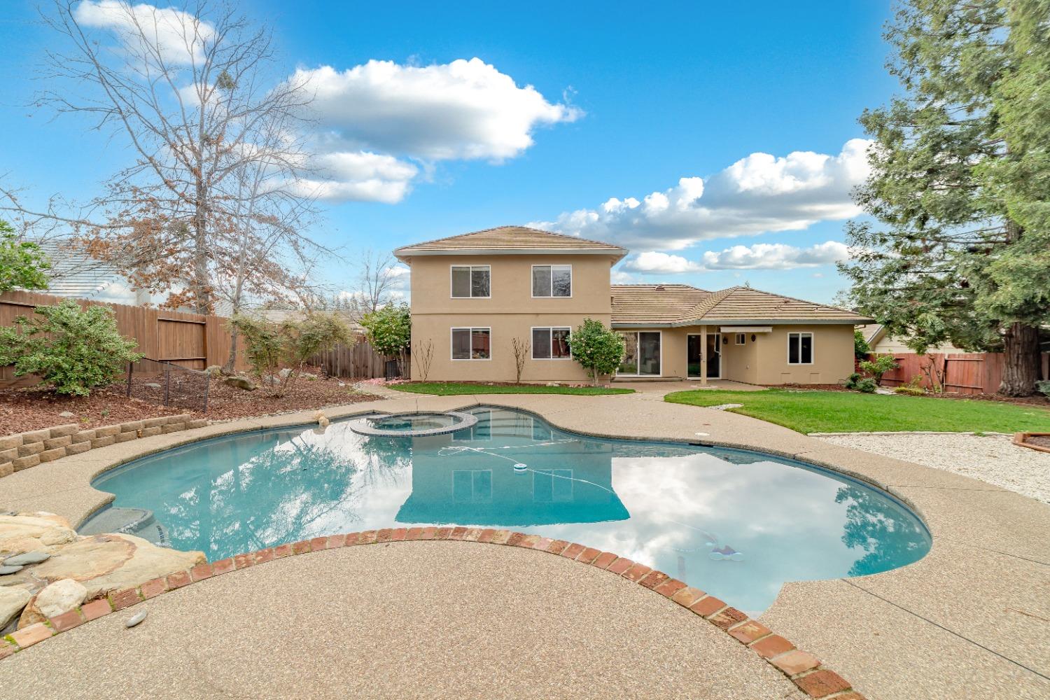 10917 Sunrise Ridge Circle