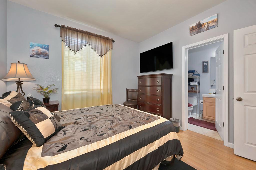 1141 Southwick Lane