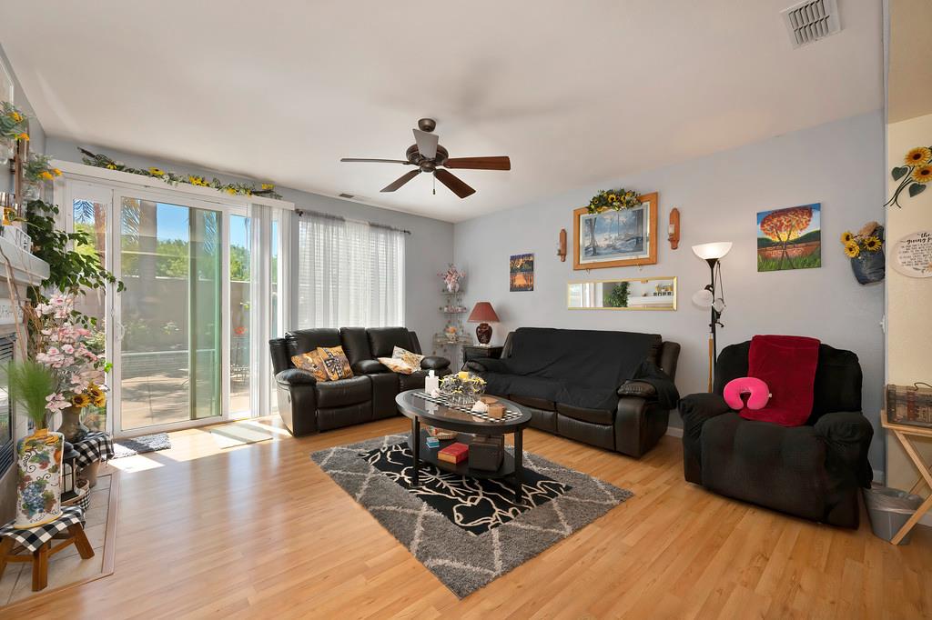 1141 Southwick Lane