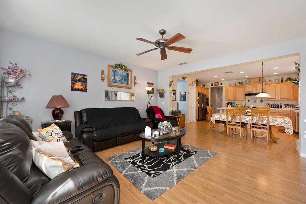 1141 Southwick Lane