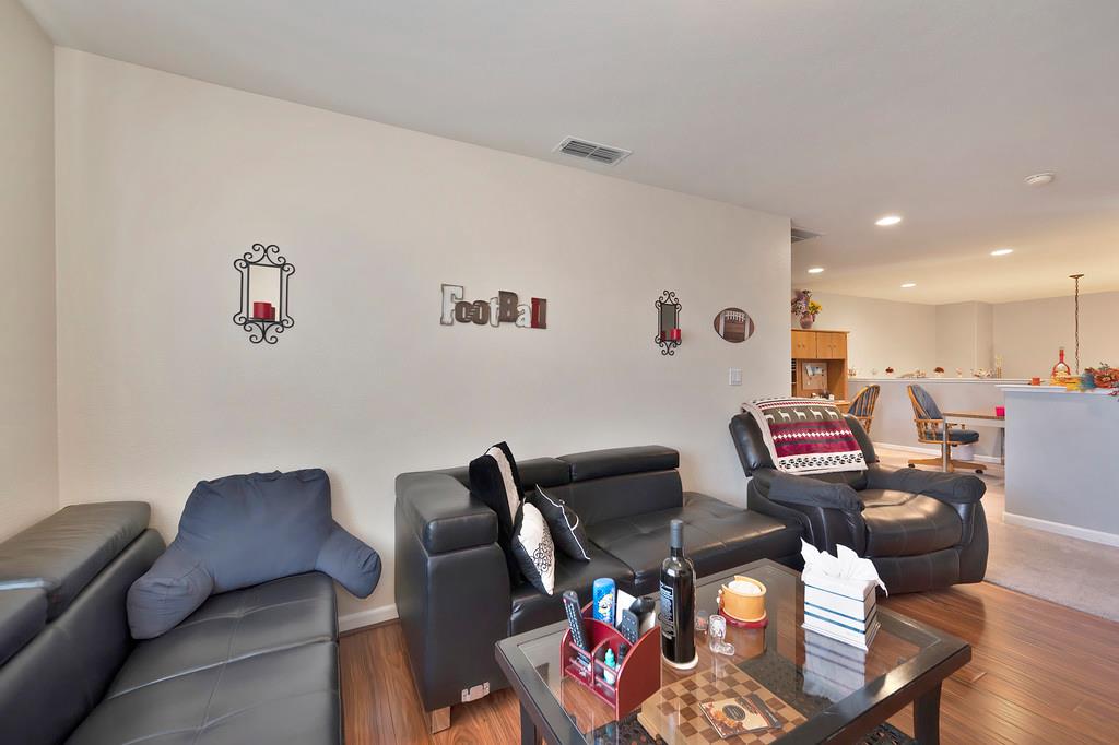 1141 Southwick Lane