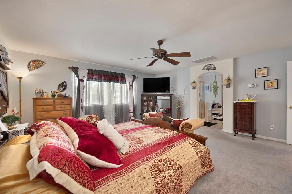 1141 Southwick Lane