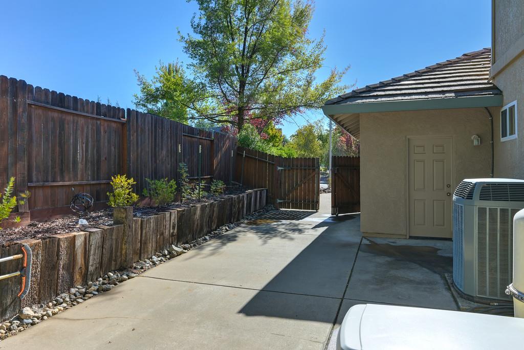 10917 Sunrise Ridge Circle