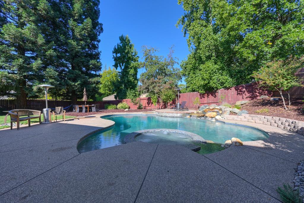 10917 Sunrise Ridge Circle