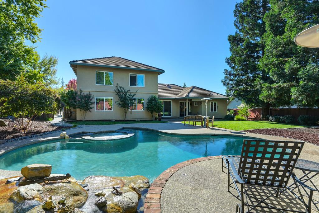 10917 Sunrise Ridge Circle