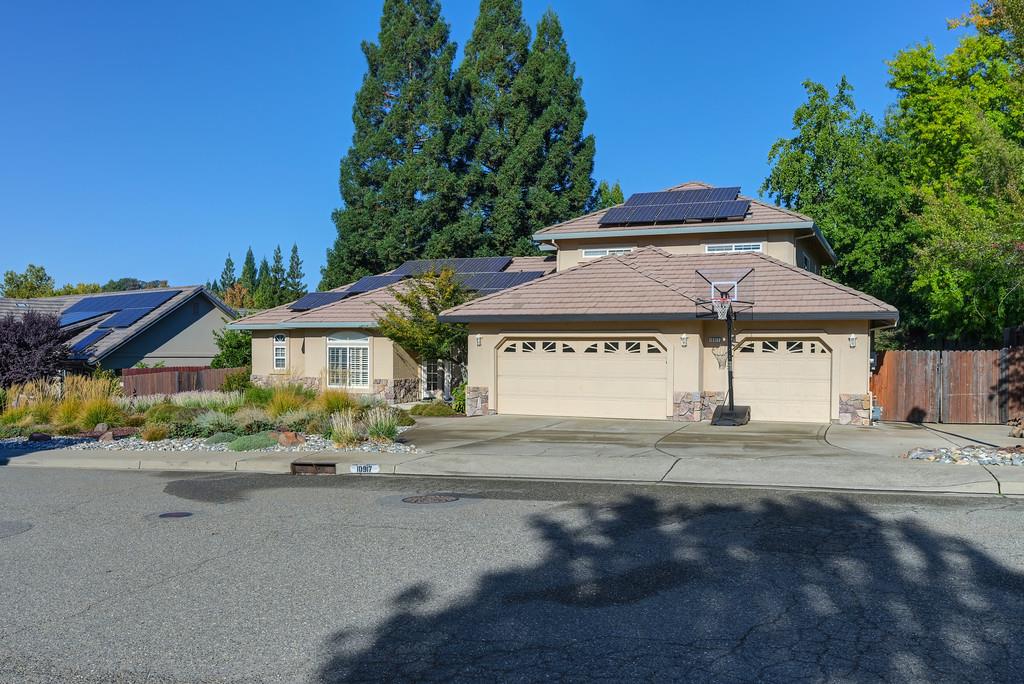 10917 Sunrise Ridge Circle
