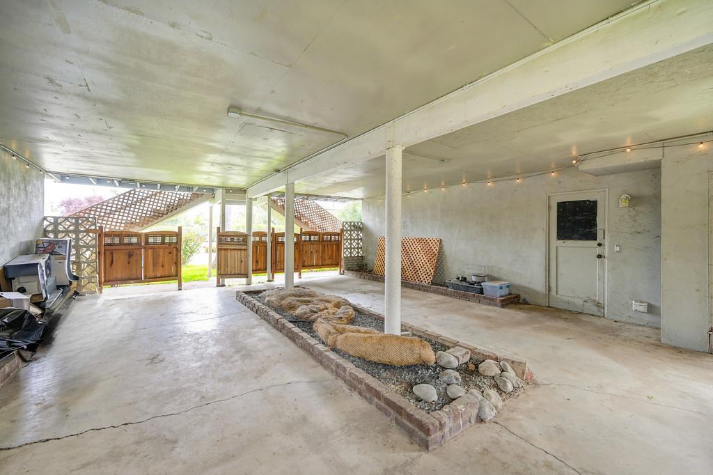 5421 Manzanita Avenue