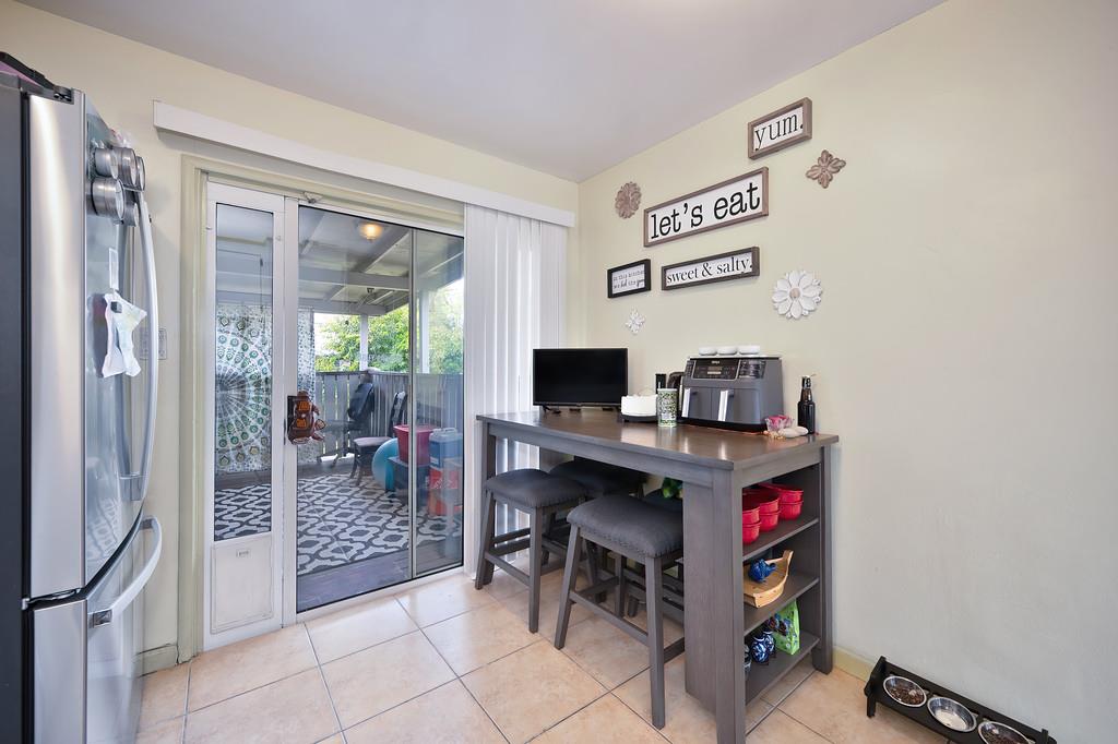 5421 Manzanita Avenue