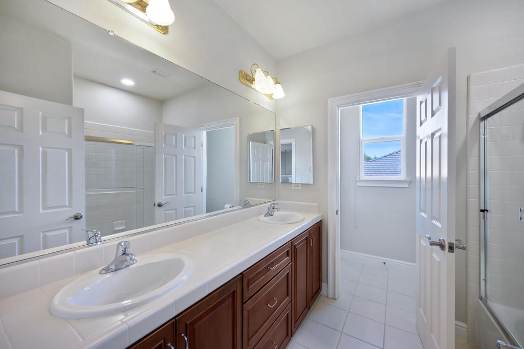 1580 Vista Ridge Way