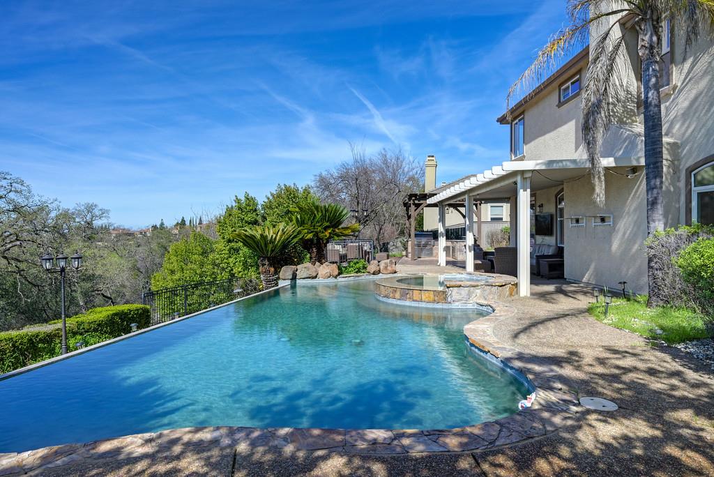 1580 Vista Ridge Way