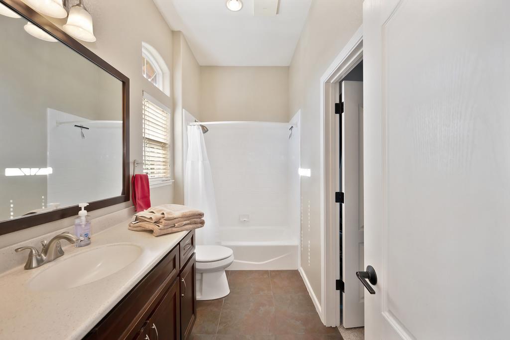 10917 Sunrise Ridge Circle