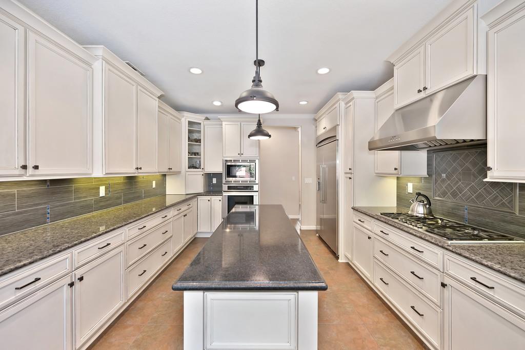 10917 Sunrise Ridge Circle