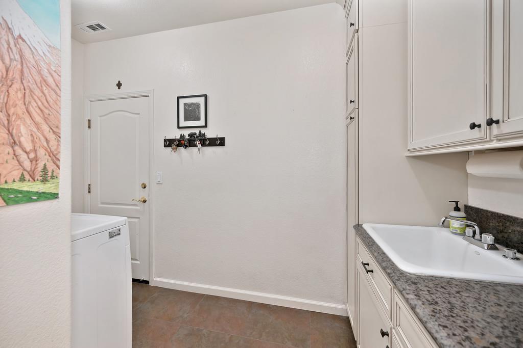 10917 Sunrise Ridge Circle