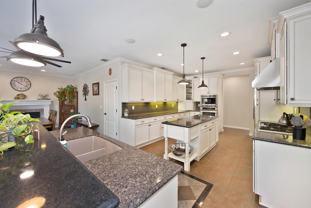 10917 Sunrise Ridge Circle