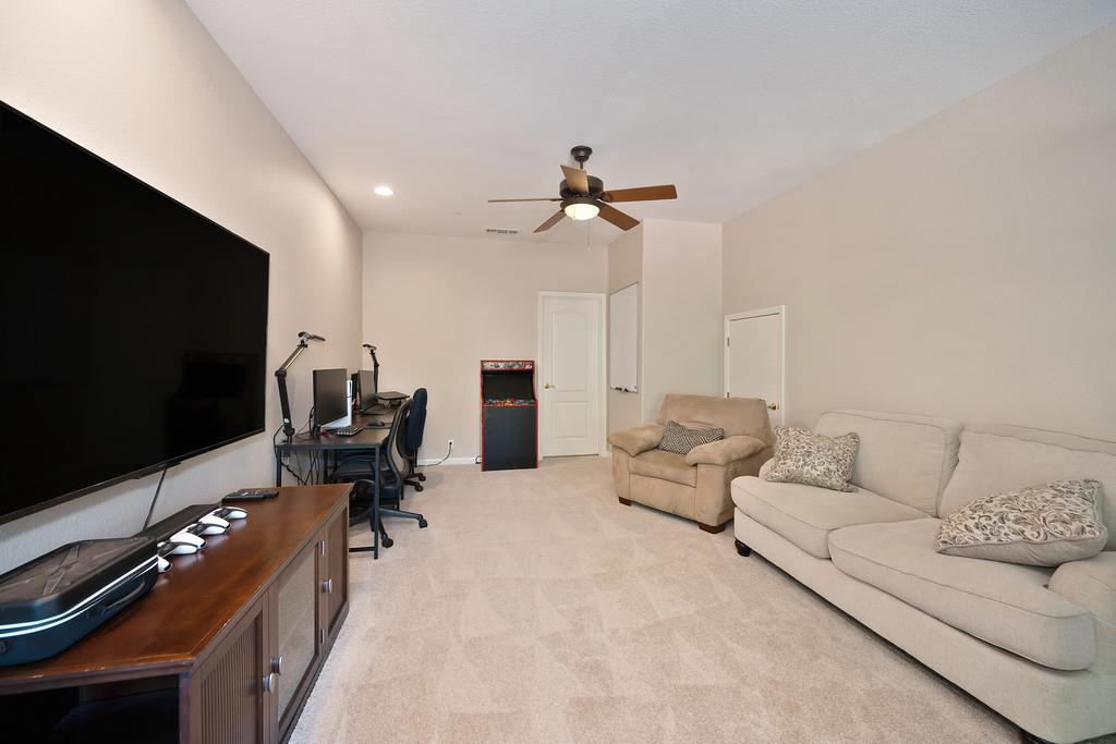 10917 Sunrise Ridge Circle