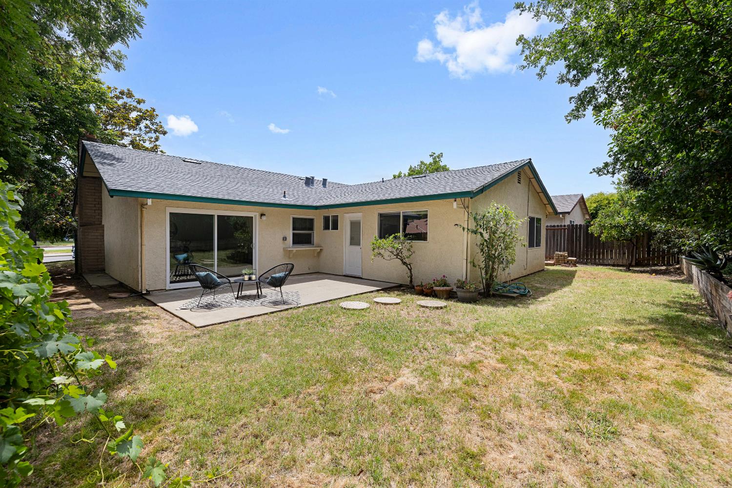 5041 Mccloud Drive