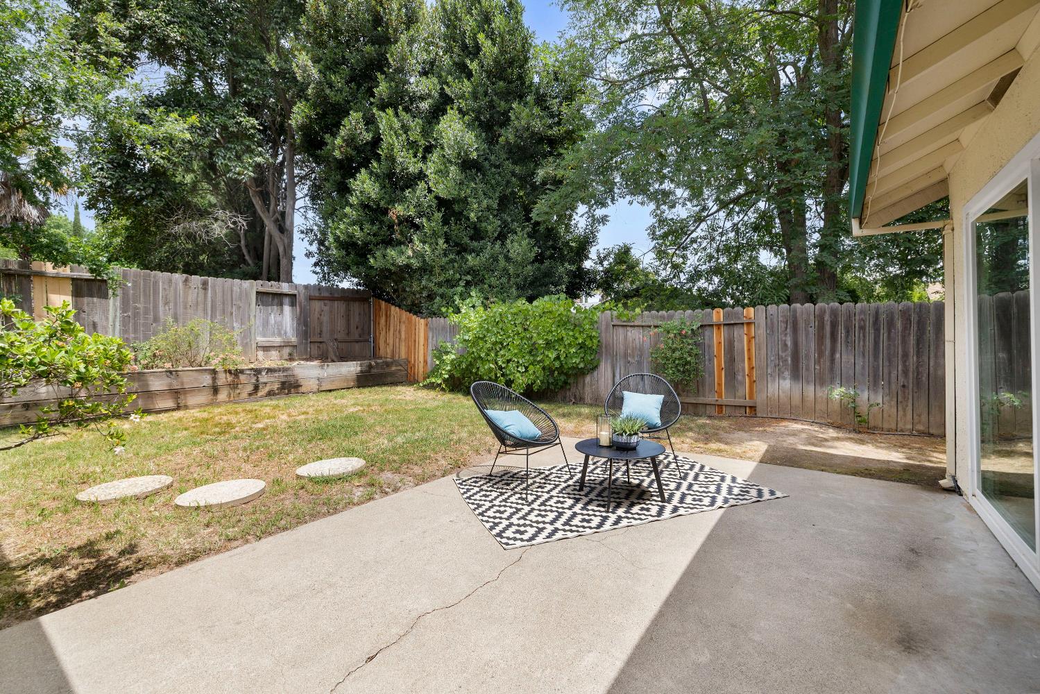 5041 Mccloud Drive