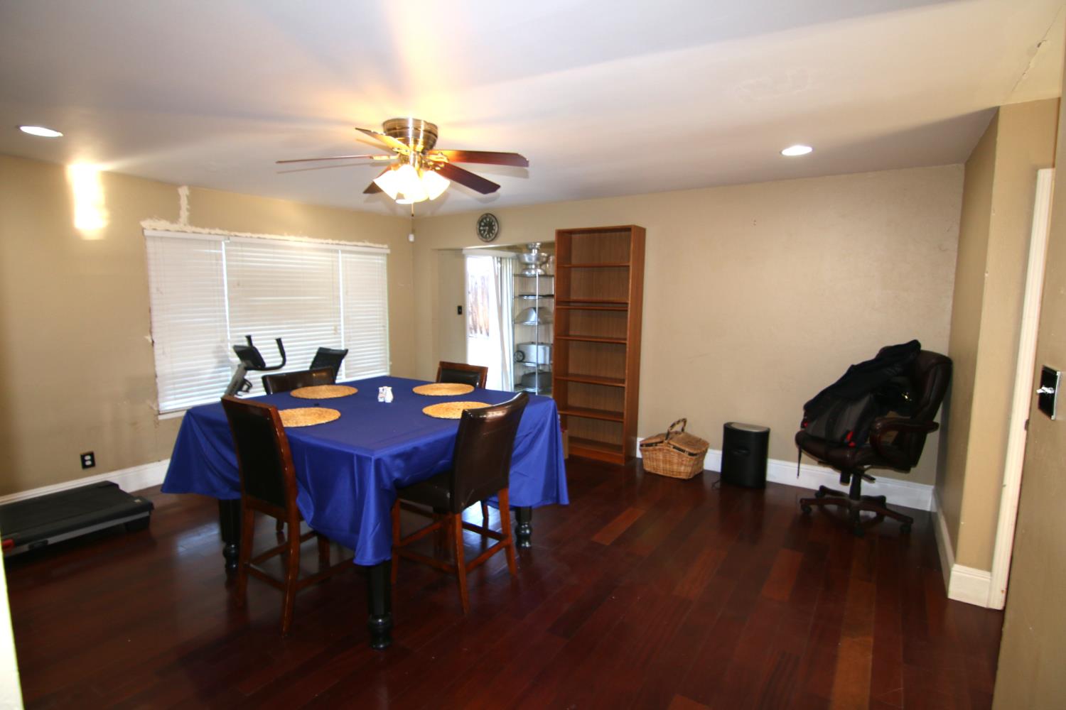 2852 Seville Circle