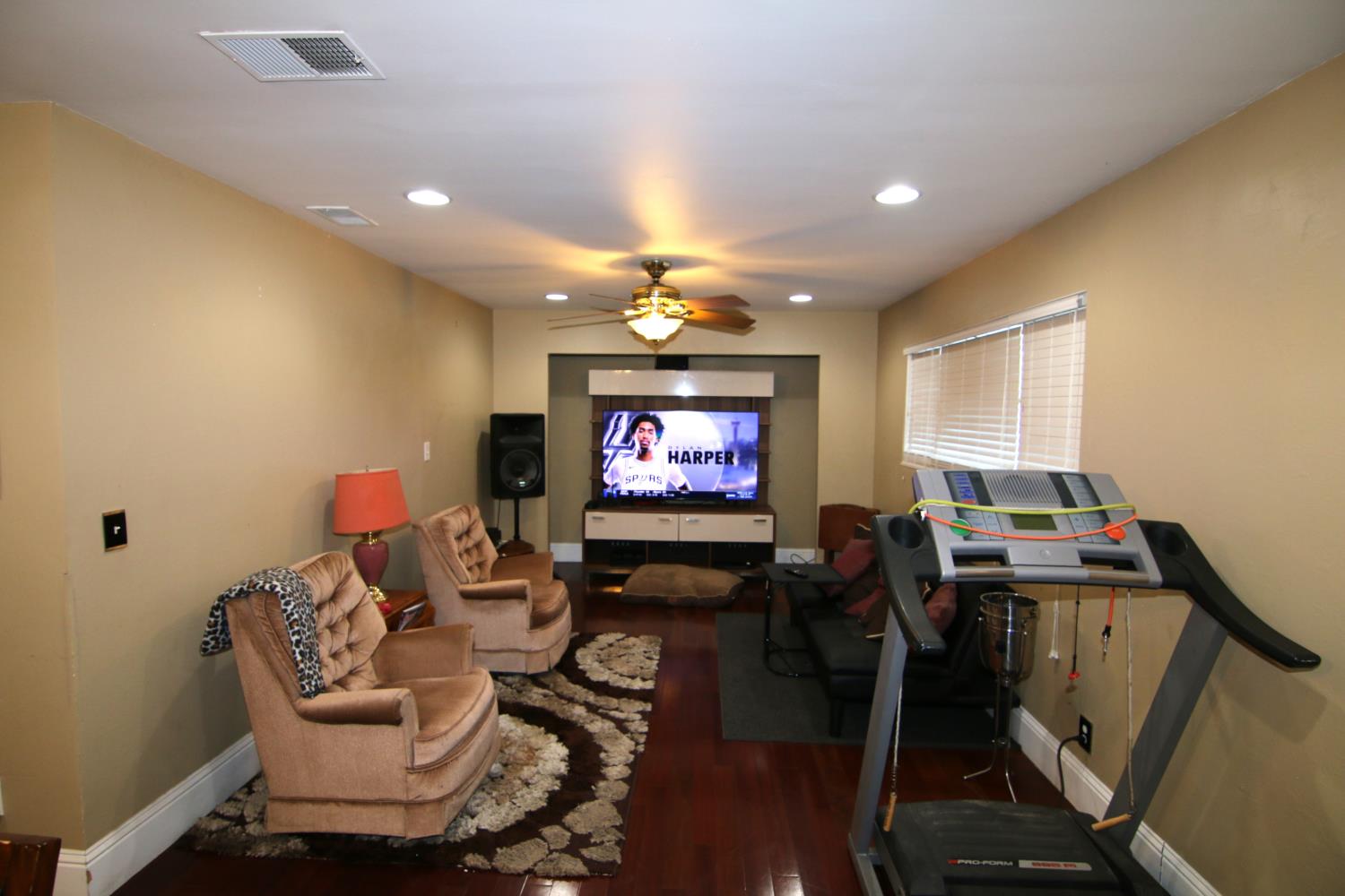 2852 Seville Circle