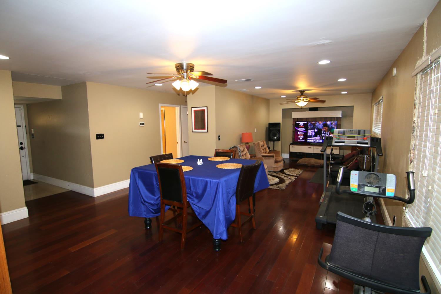 2852 Seville Circle