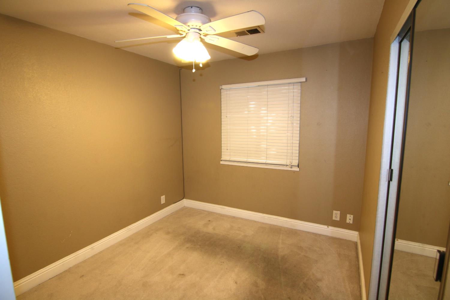 2852 Seville Circle