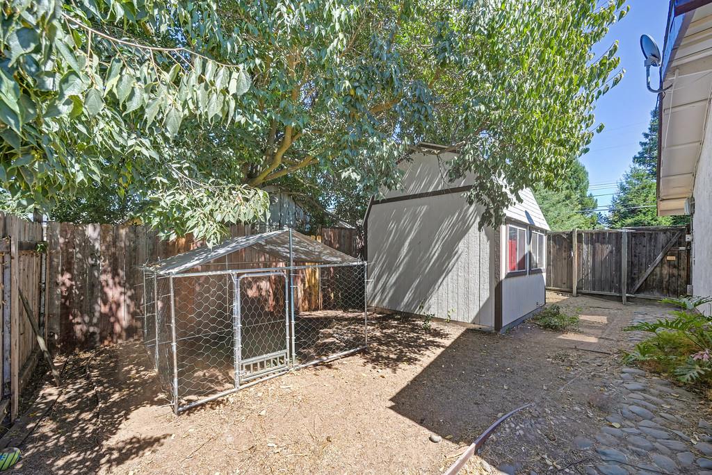 3205 Panama Avenue