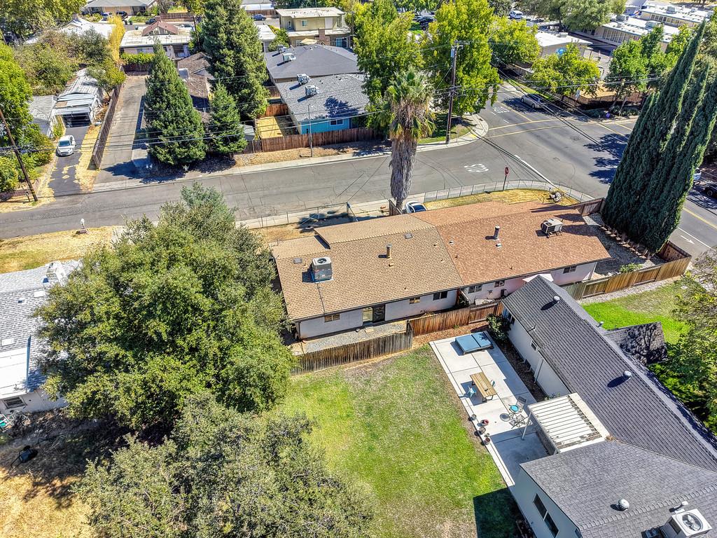 3205 Panama Avenue