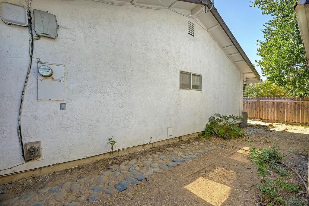 3205 Panama Avenue