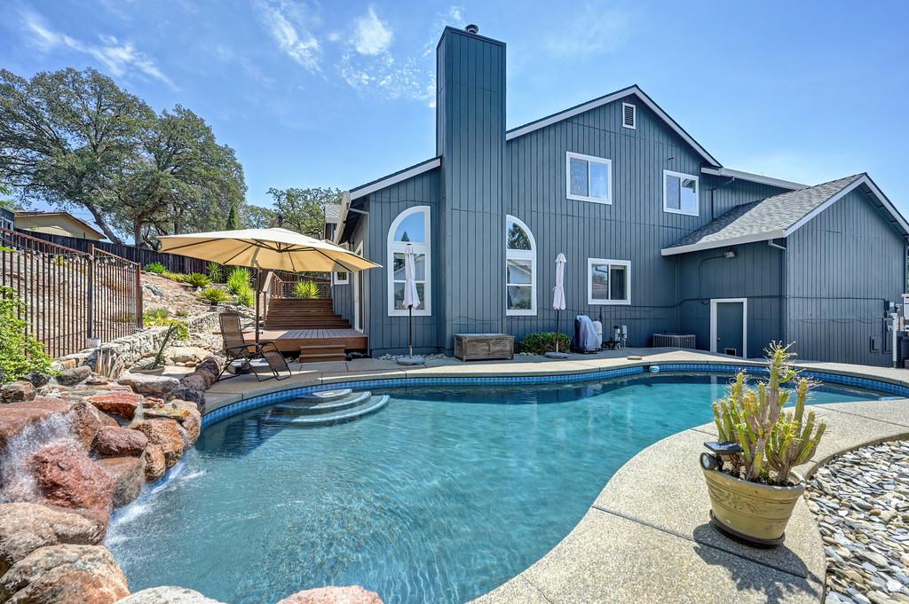 2535 Country Club Drive
