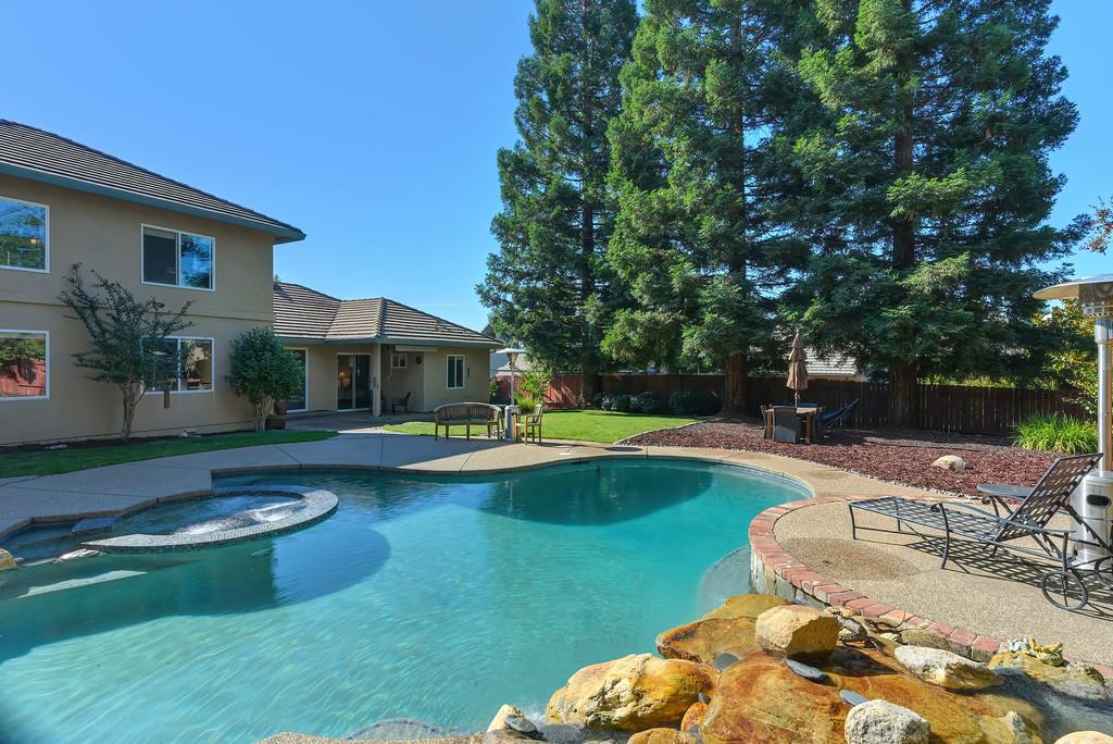 10917 Sunrise Ridge Circle
