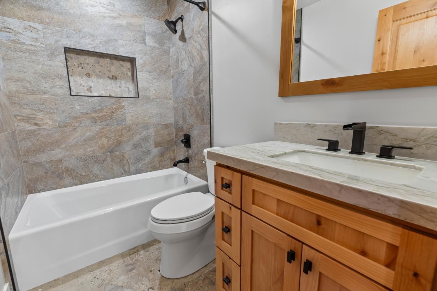 3101 Lake Forest Road 51