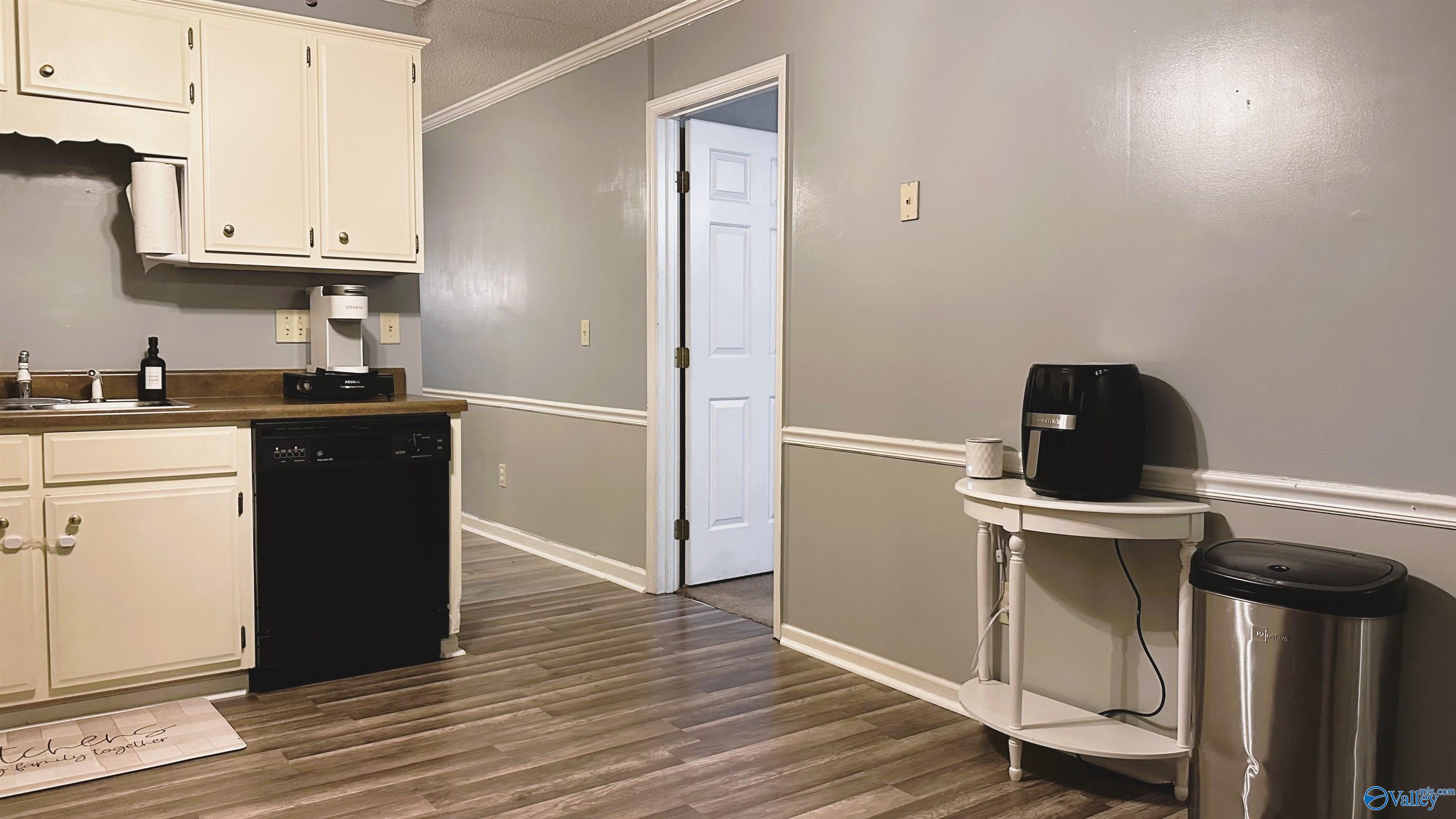 419 Cherry Street NW