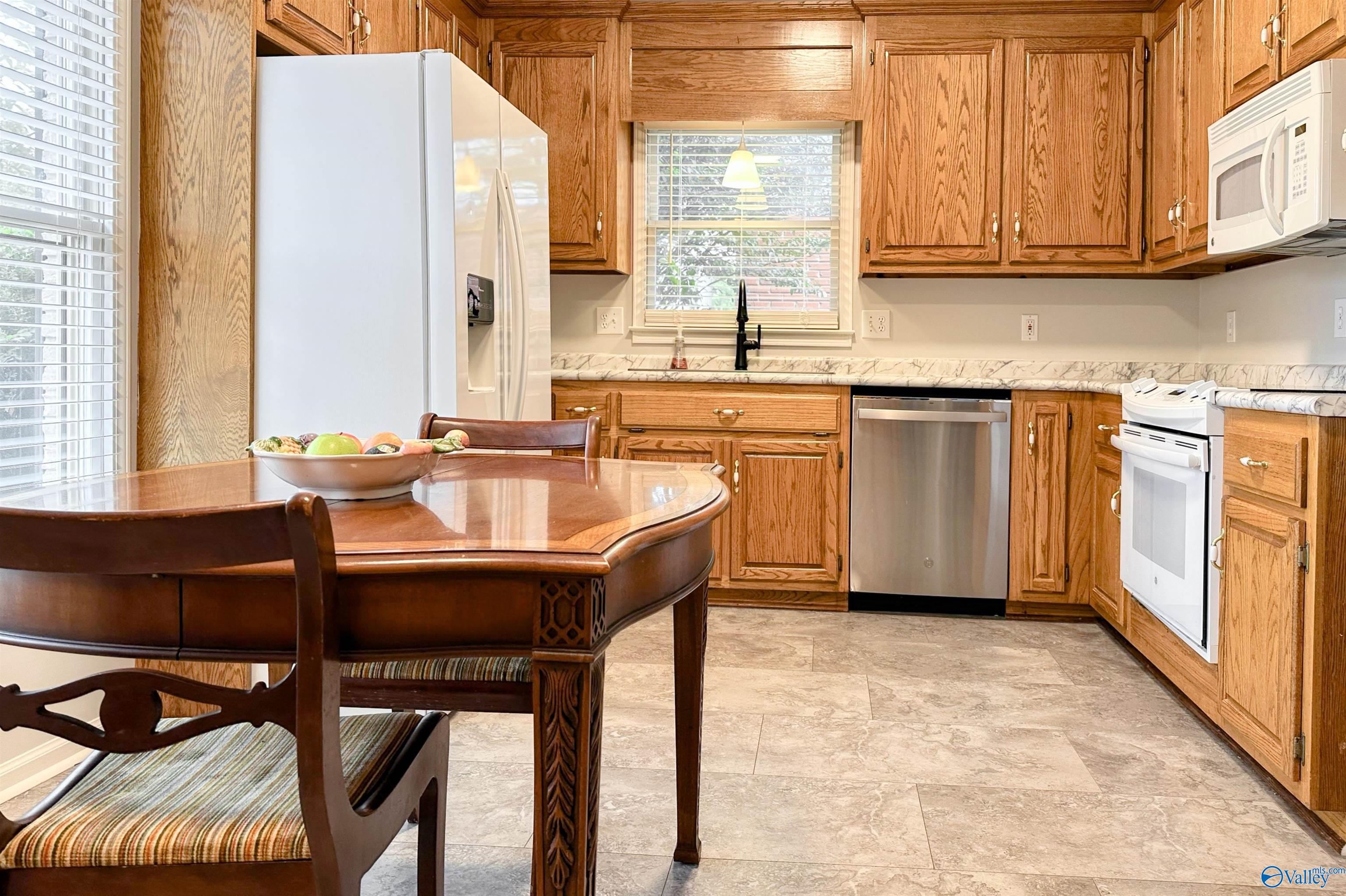 2410 Kathy Lane Sw SW, Decatur