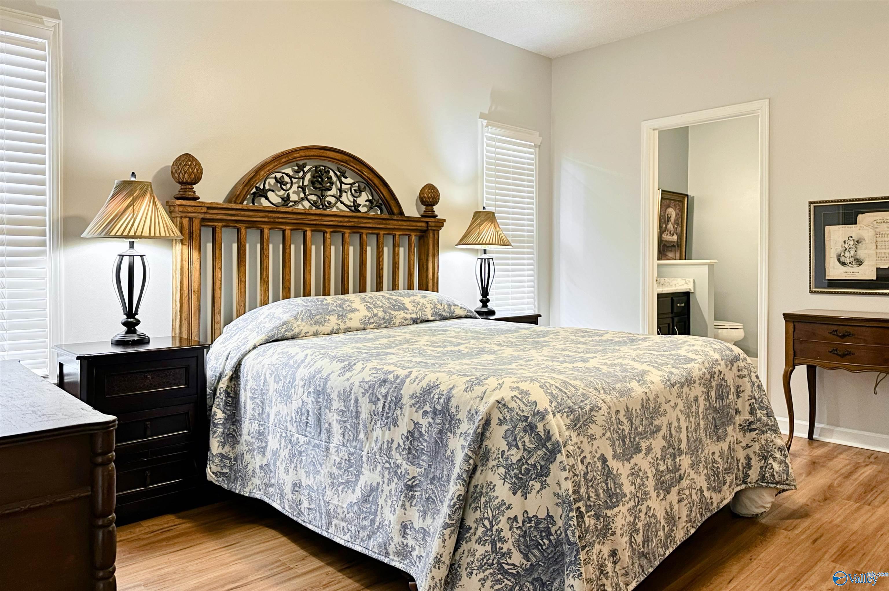 2410 Kathy Lane Sw SW, Decatur