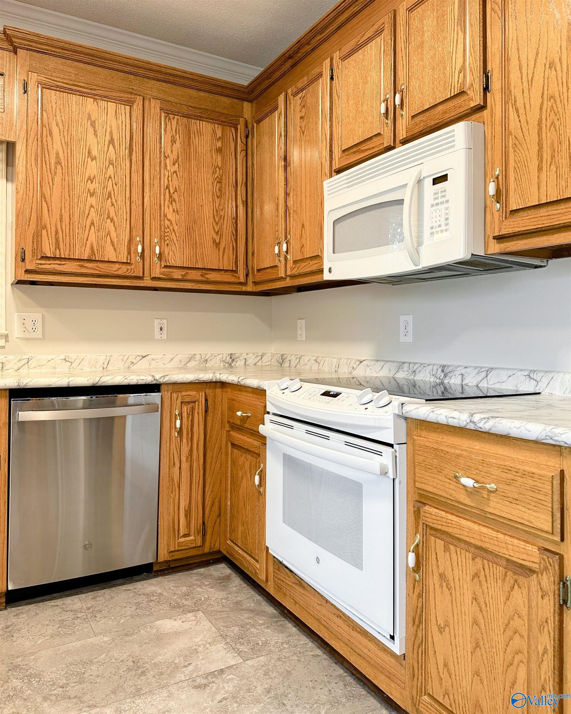 2410 Kathy Lane Sw SW, Decatur