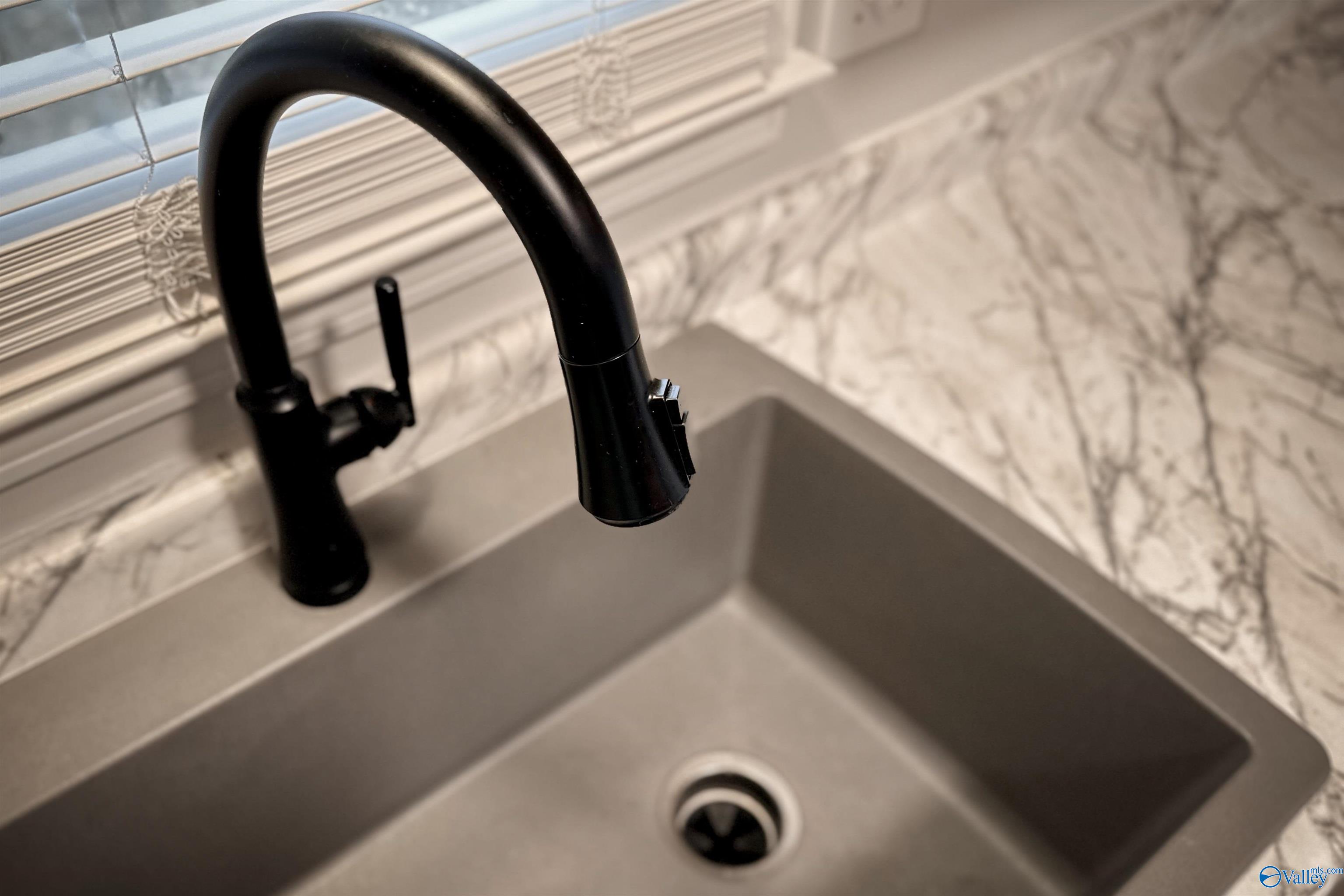 2410 Kathy Lane Sw SW, Decatur