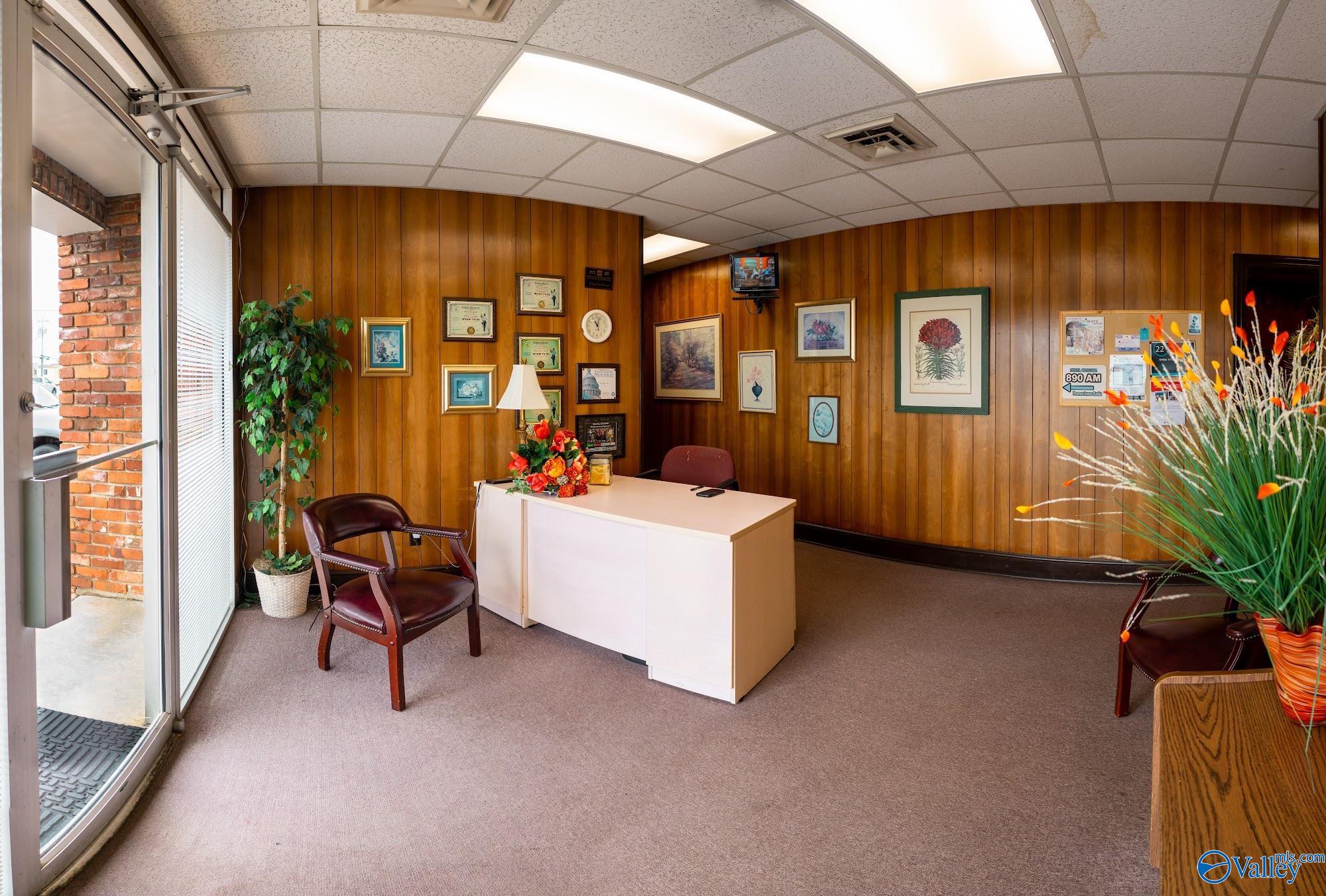 1301 Central Parkway