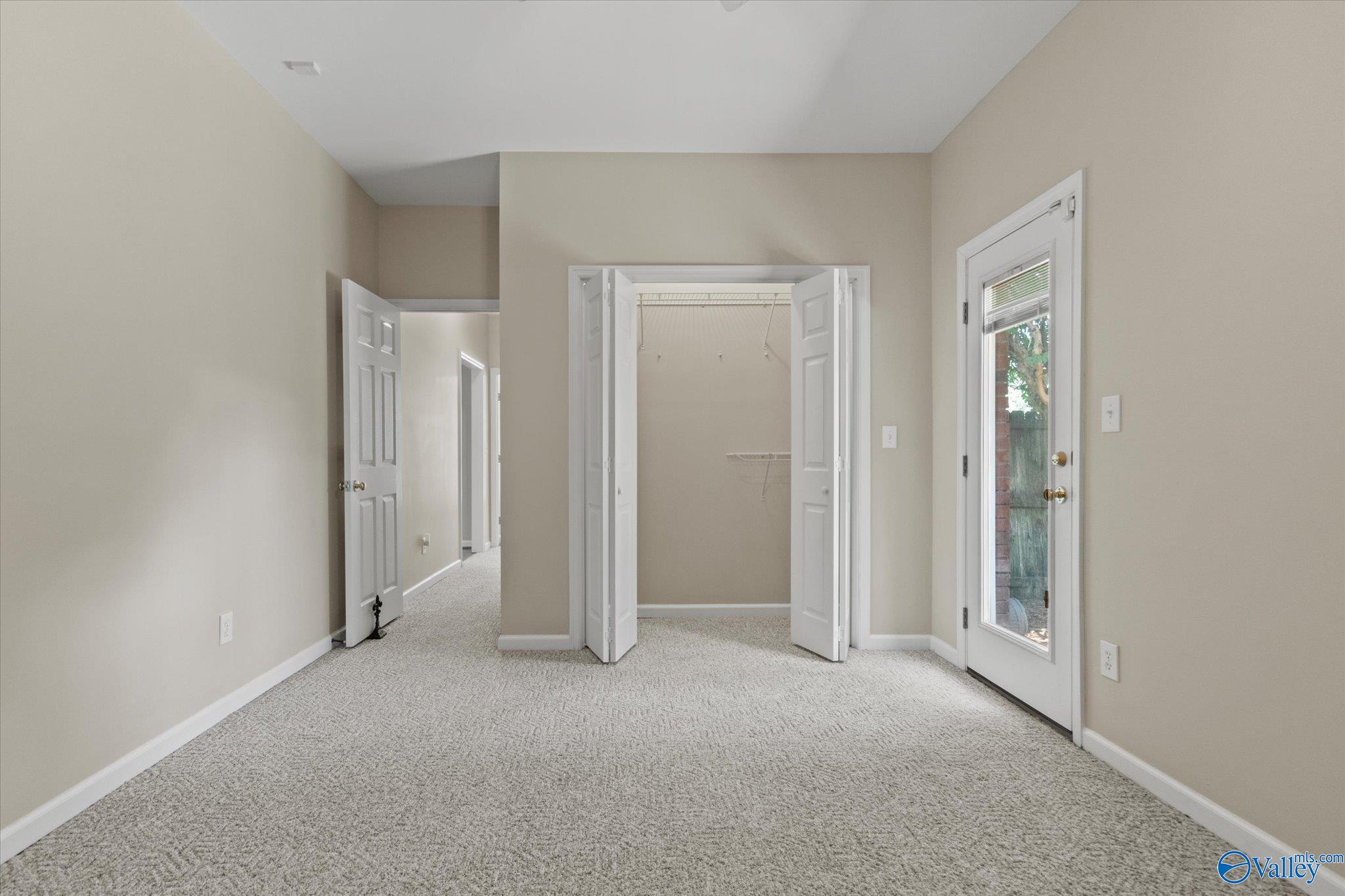 2323 Eastbrook Se SE