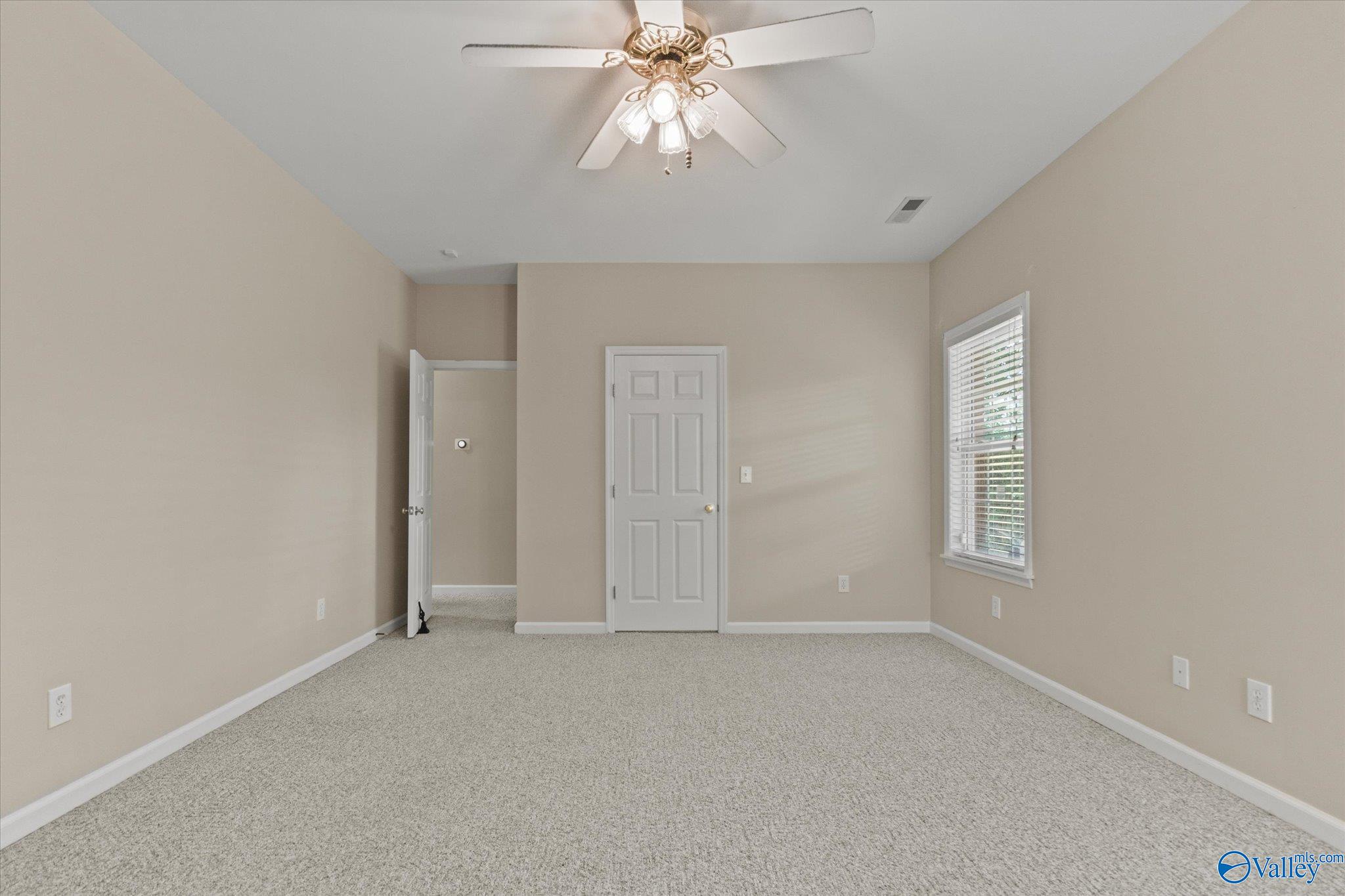 2323 Eastbrook Se SE