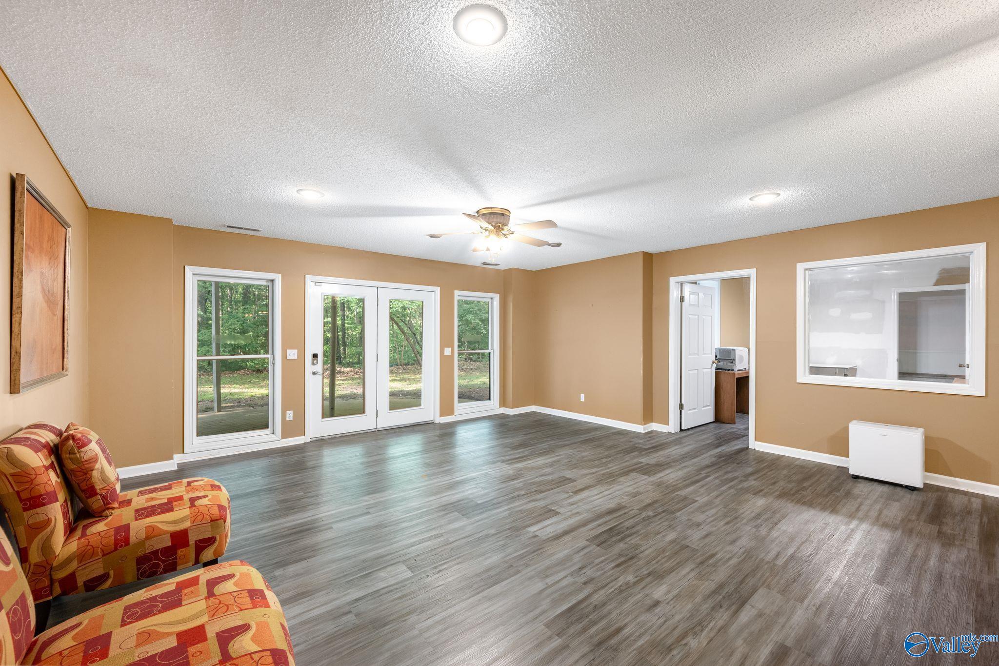 1136 Shoal Creek Road