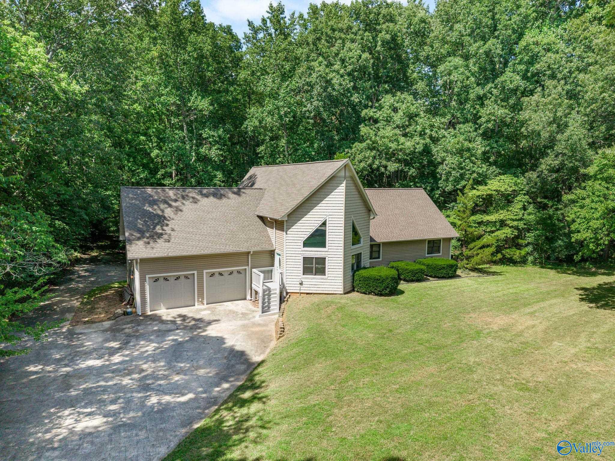 1136 Shoal Creek Road