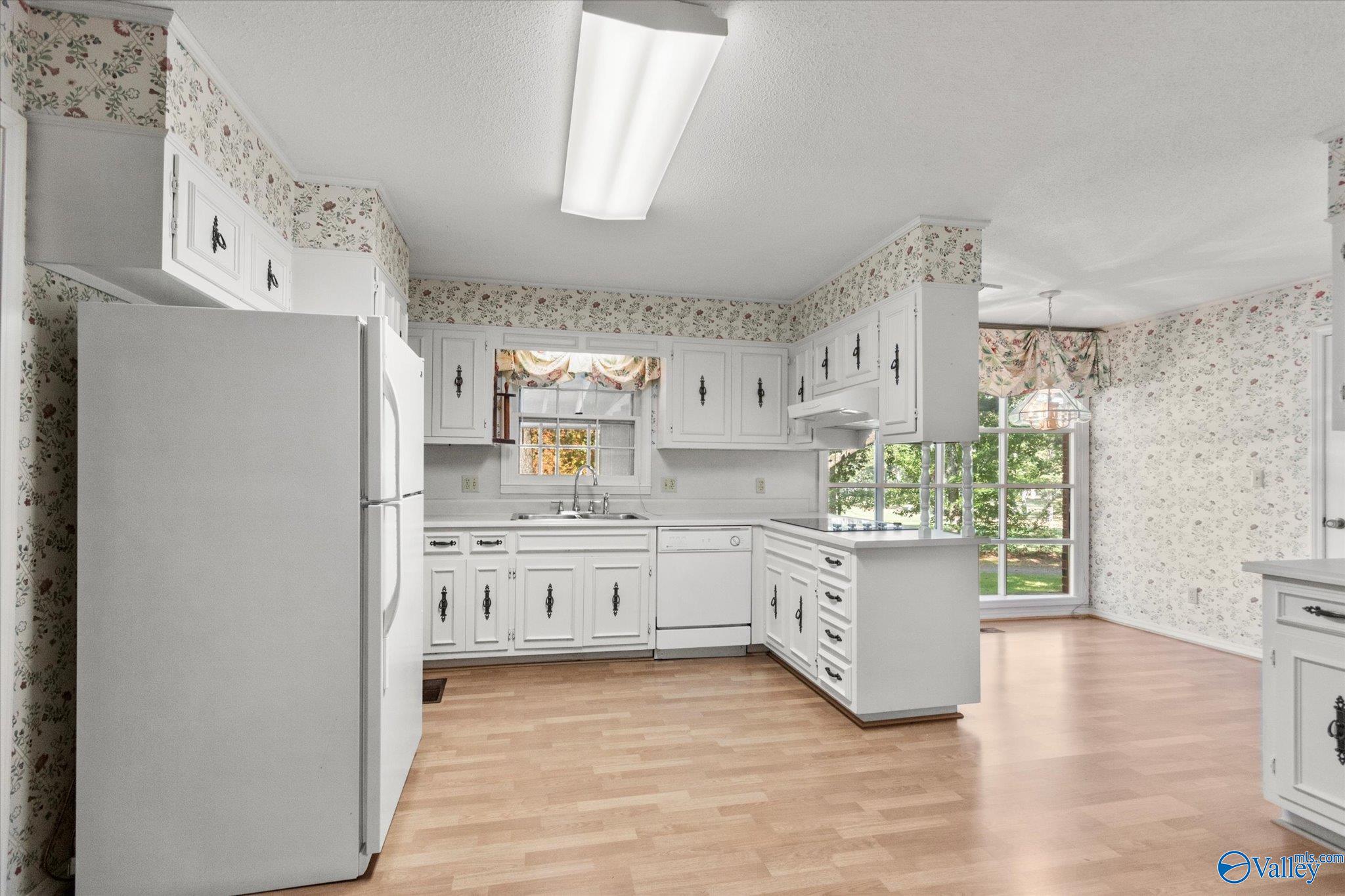 4313 Indian Hills Road