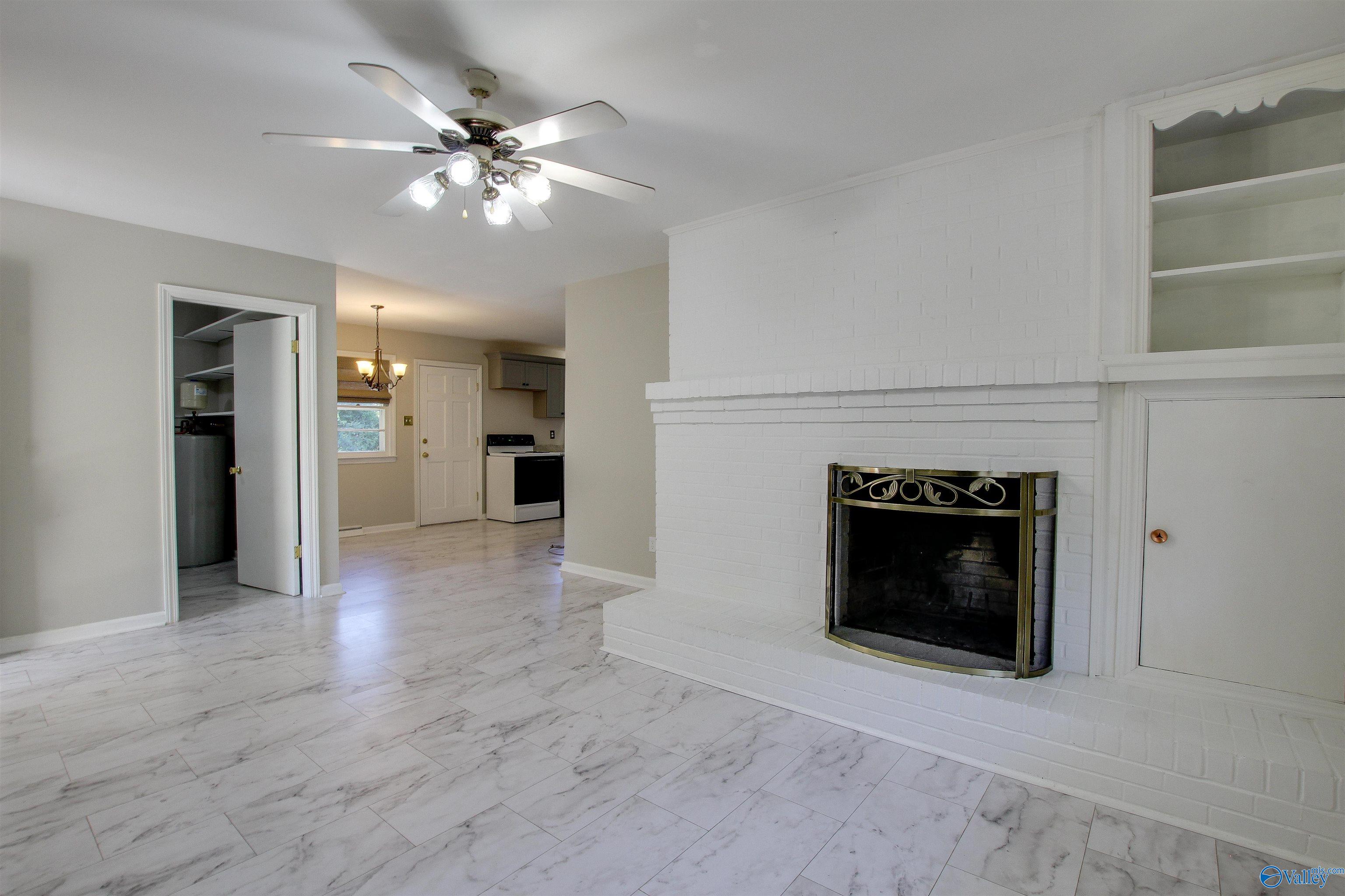 1905 Country Club Road