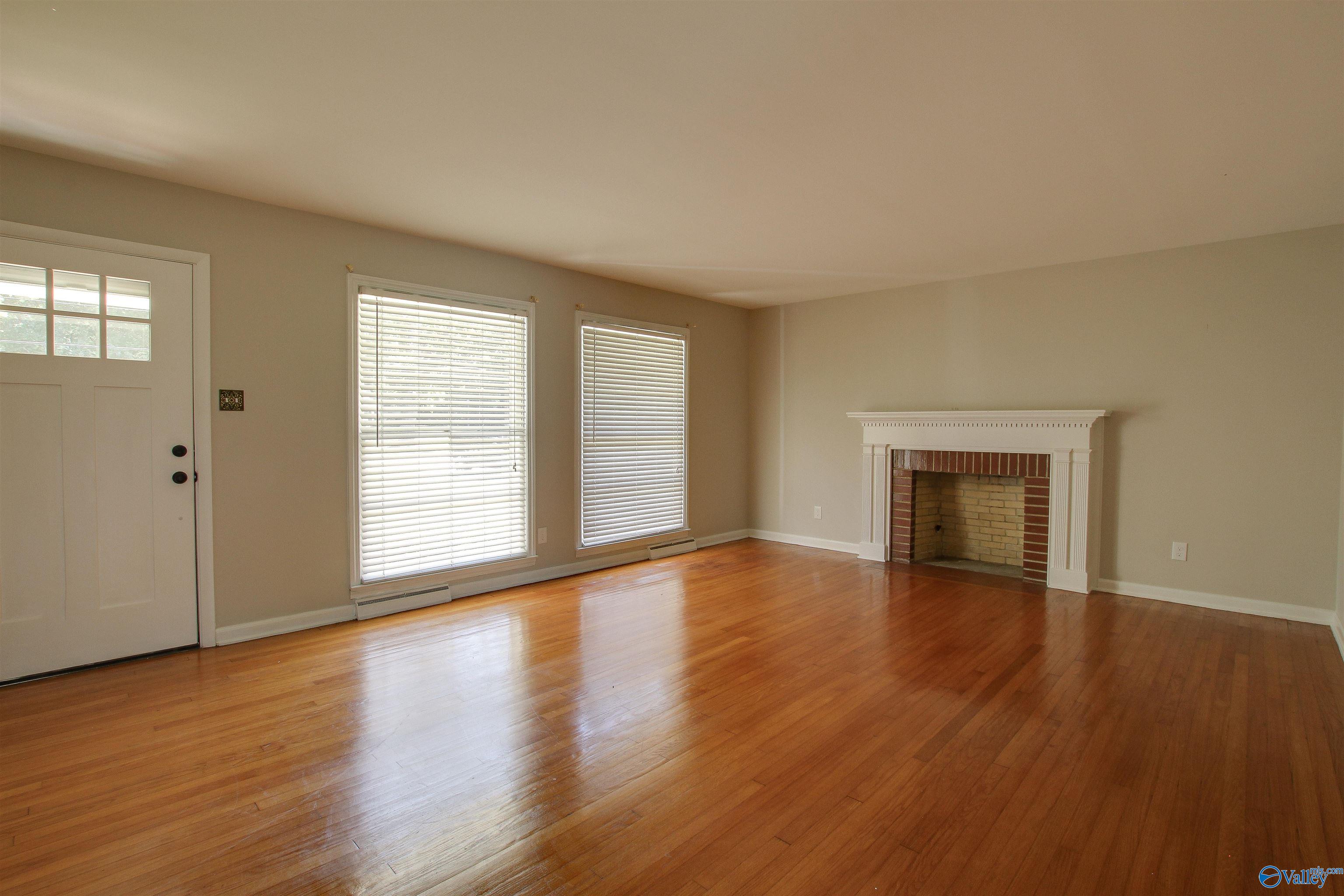 1905 Country Club Road