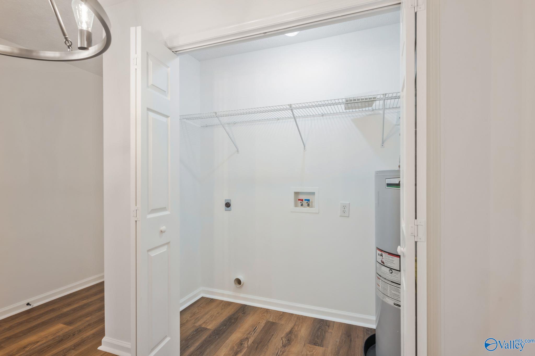 1412 Bridgewater Place