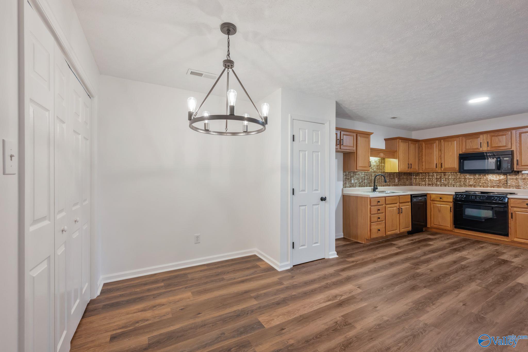 1412 Bridgewater Place