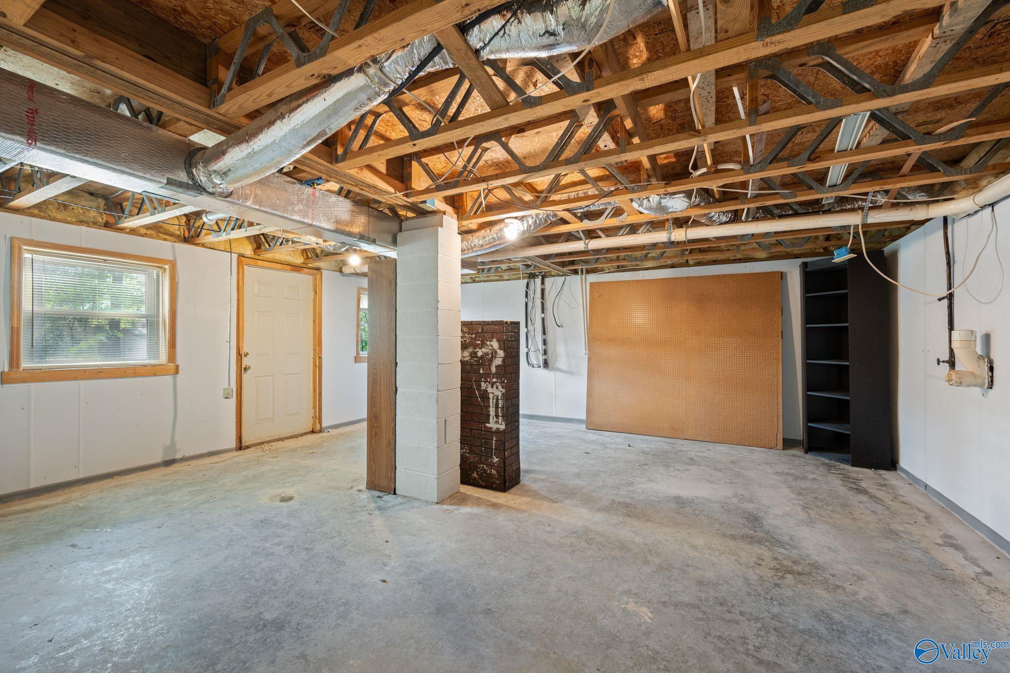 1019 Way Thru The Woods SW