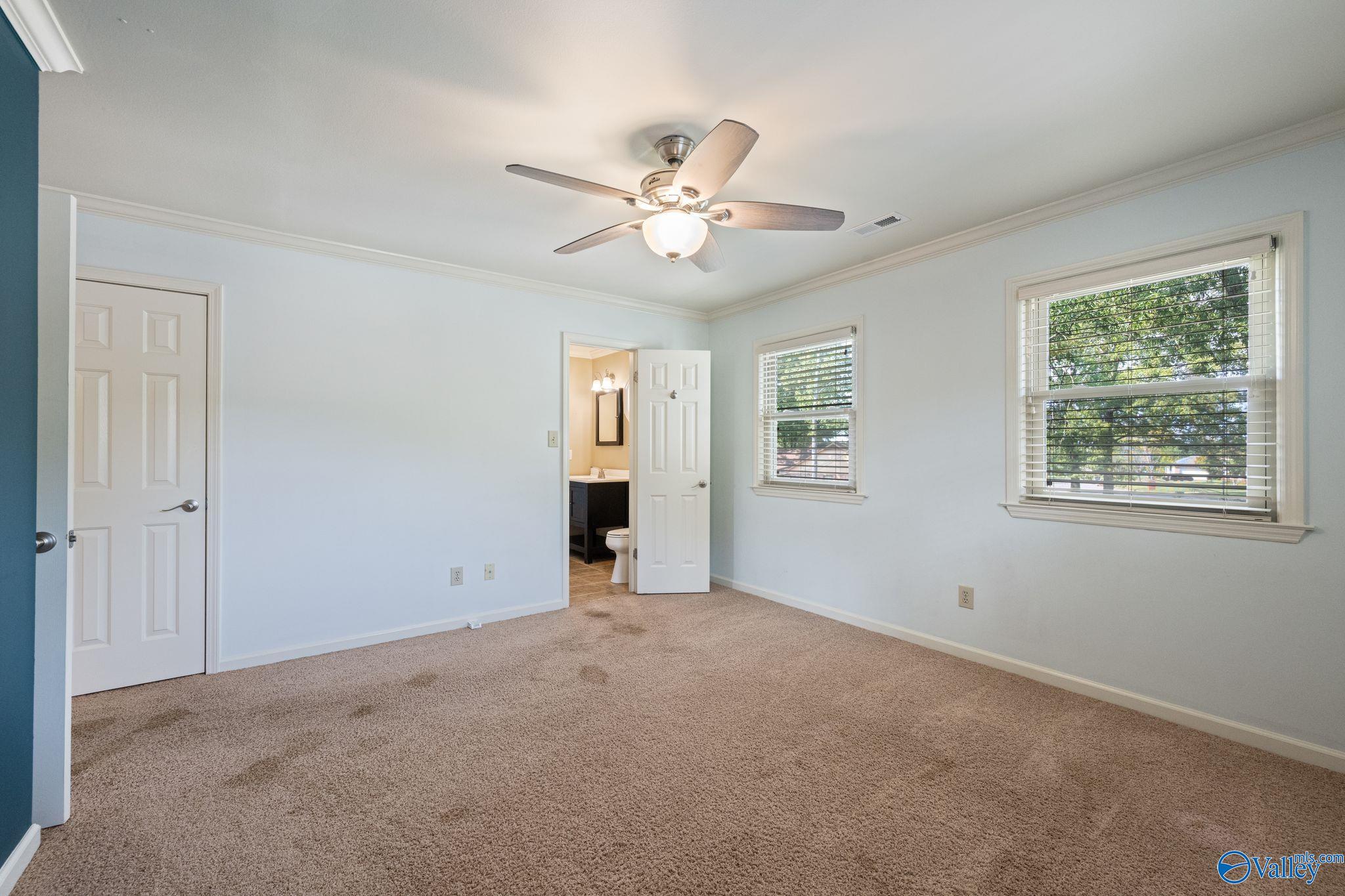 1019 Way Thru The Woods SW