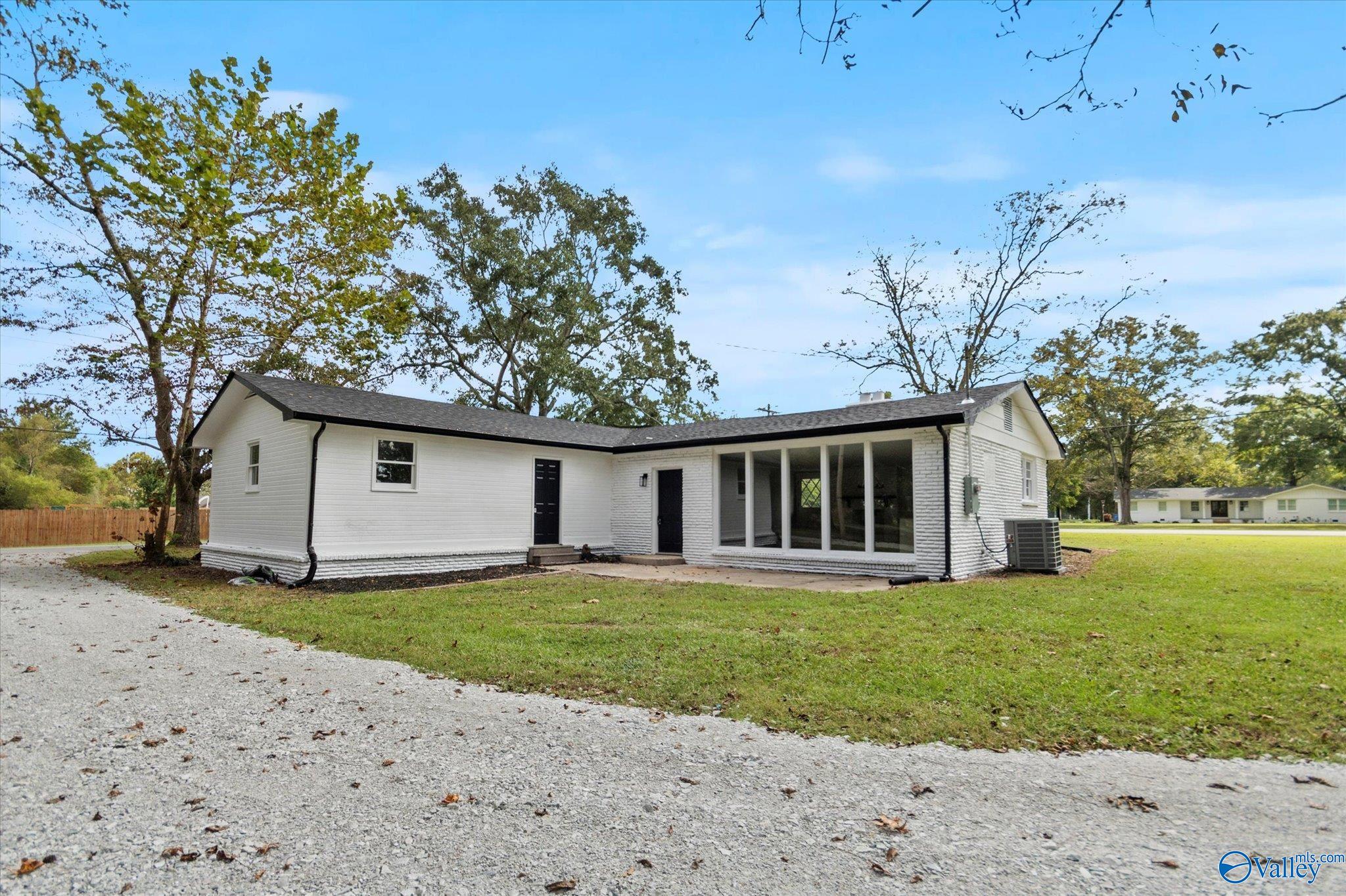1698 Parker Road SE