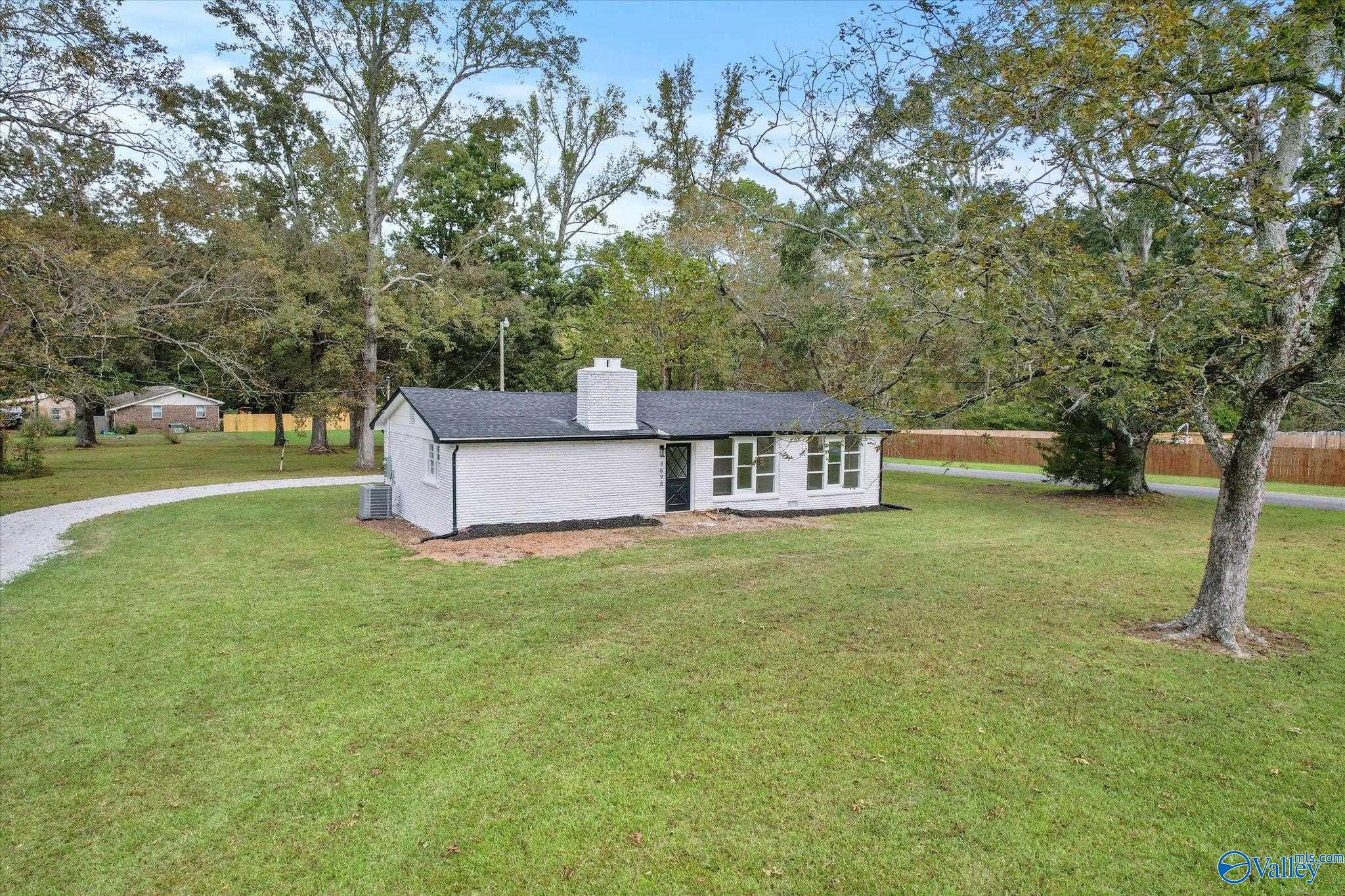 1698 Parker Road SE